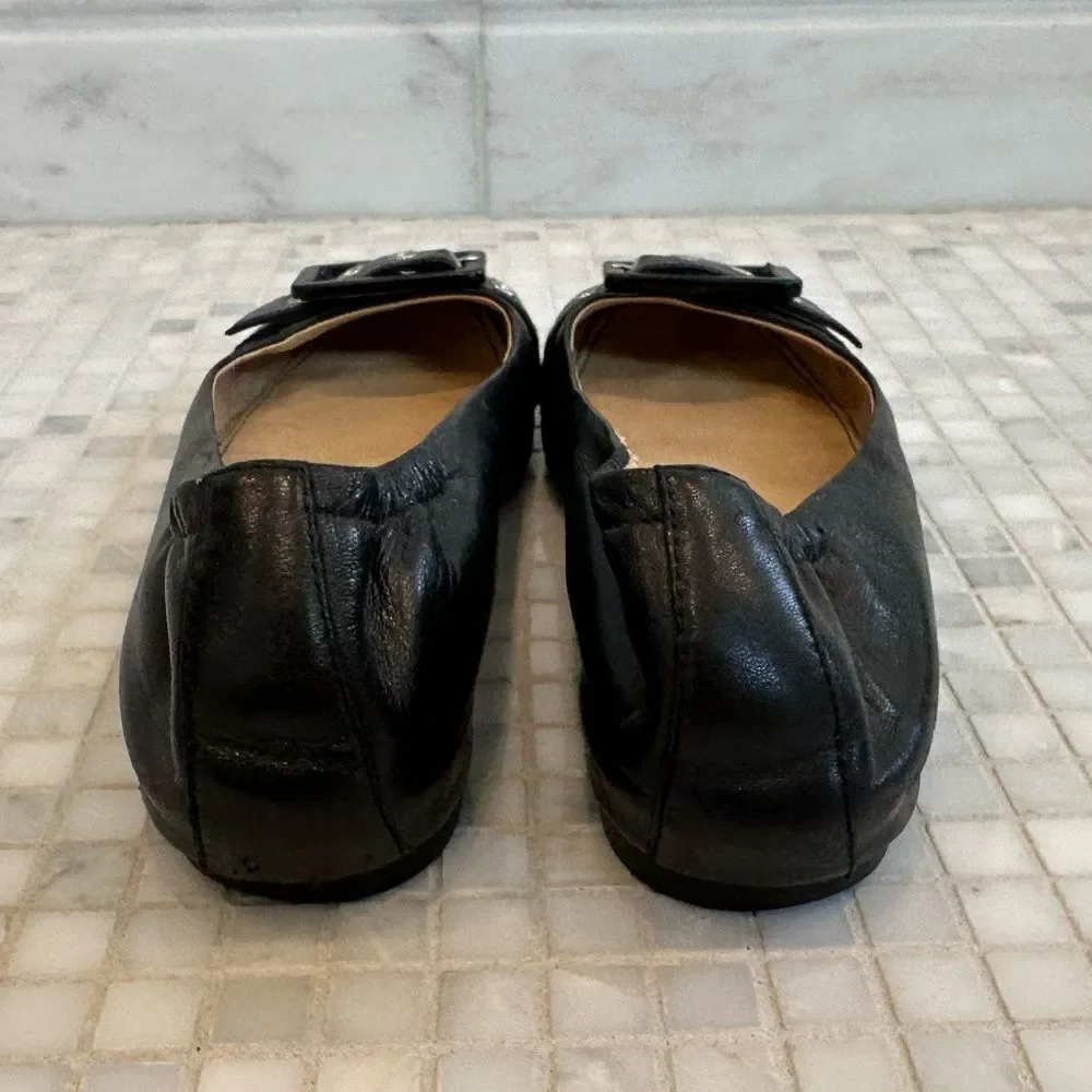 Ecco Shoes Black Leather Flats with Buckle Toe